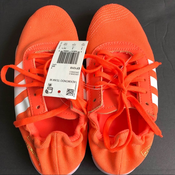 Adidas Taekwondo Team shoes NWT size 5 1/2 - Picture 3 of 7